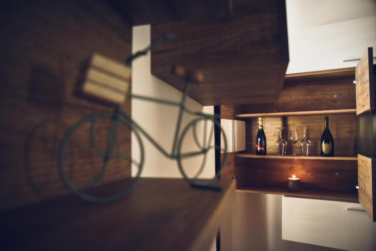 Casa Dell Arco Apartment Bari Bagian luar foto